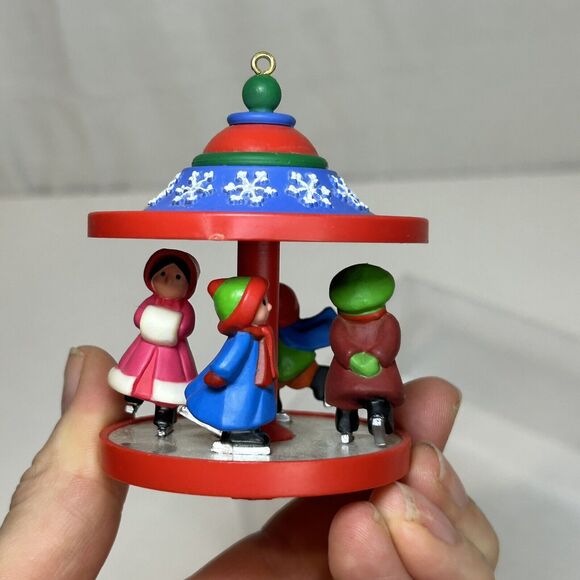 Hallmark Keepsake Ornament "Skaters Carousel" #4 In Series 1981 Christmas - Picture 6 of 8